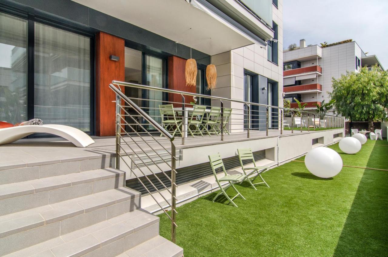 Sitges Garden Paradise: 3-Bedroom Villa with Pool and Terrace Exterior photo