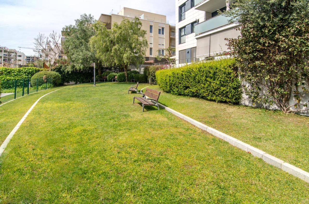 Sitges Garden Paradise: 3-Bedroom Villa with Pool and Terrace Exterior photo