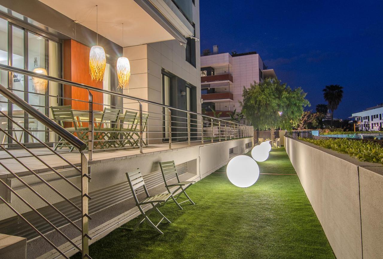 Sitges Garden Paradise: 3-Bedroom Villa with Pool and Terrace Exterior photo