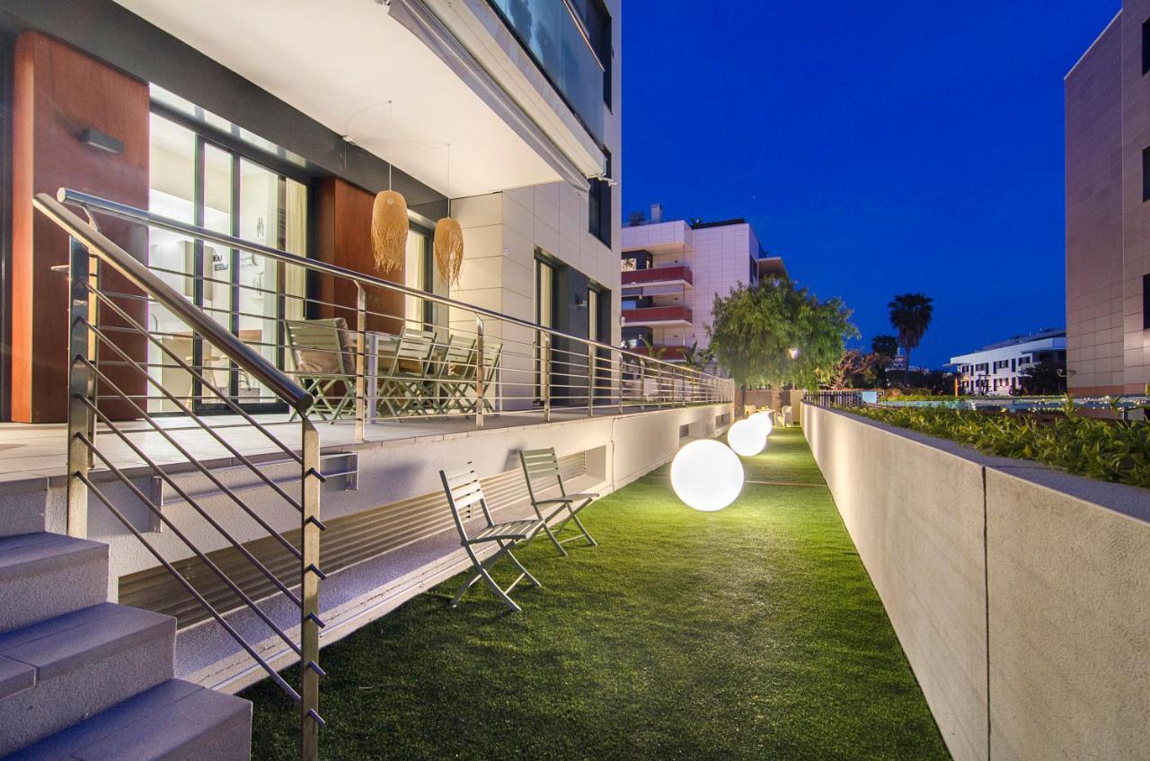 Sitges Garden Paradise: 3-Bedroom Villa with Pool and Terrace Exterior photo