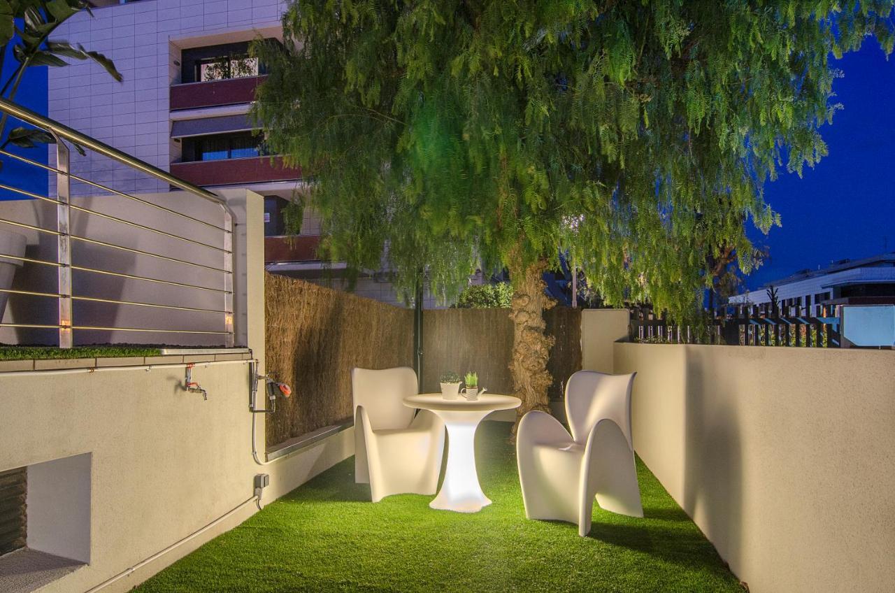 Sitges Garden Paradise: 3-Bedroom Villa with Pool and Terrace Exterior photo