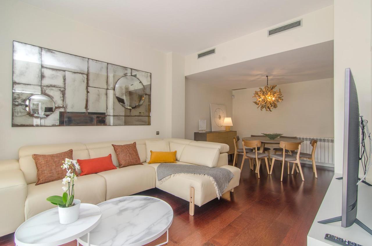 Sitges Garden Paradise: 3-Bedroom Villa with Pool and Terrace Exterior photo